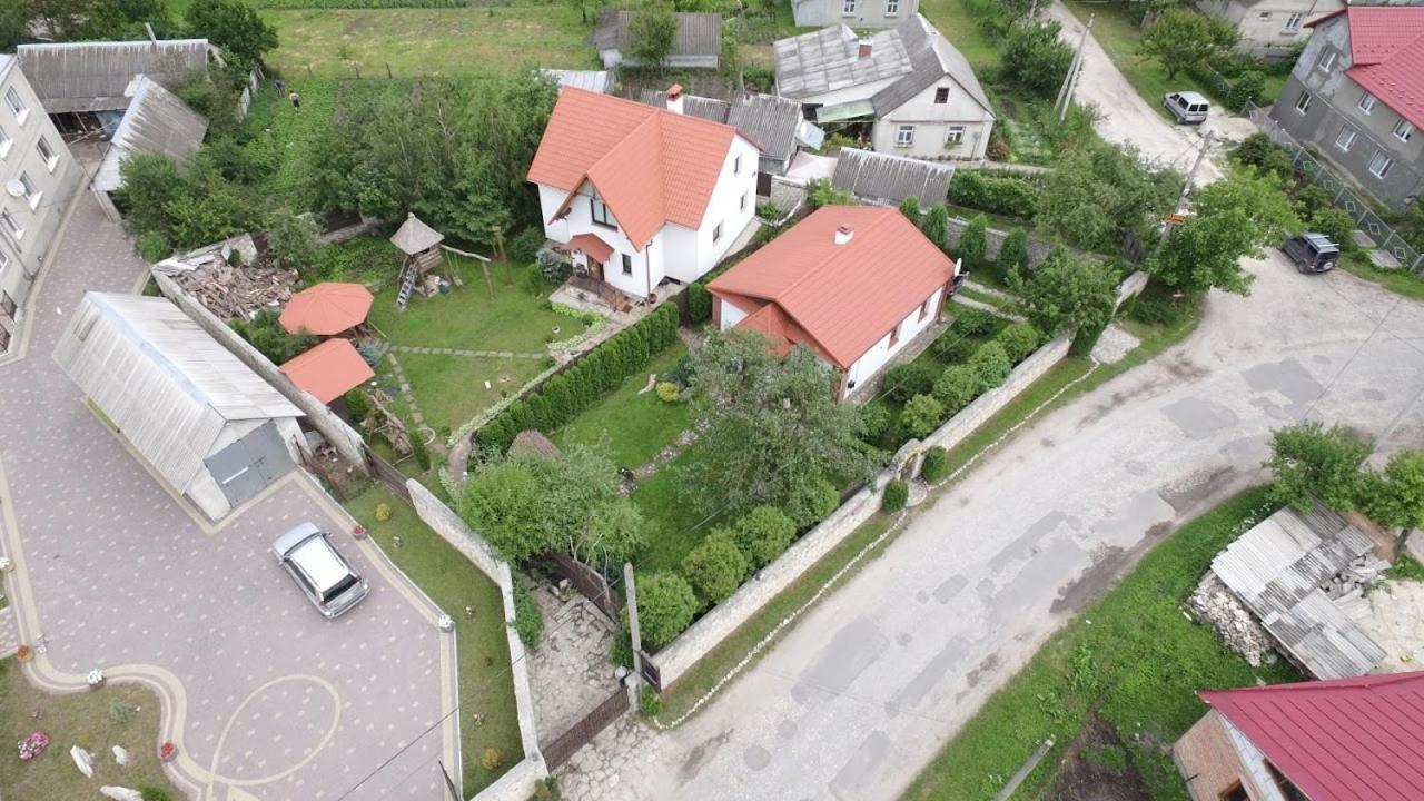 Villa Sadyba Pochayiv à Potchaïv Extérieur photo